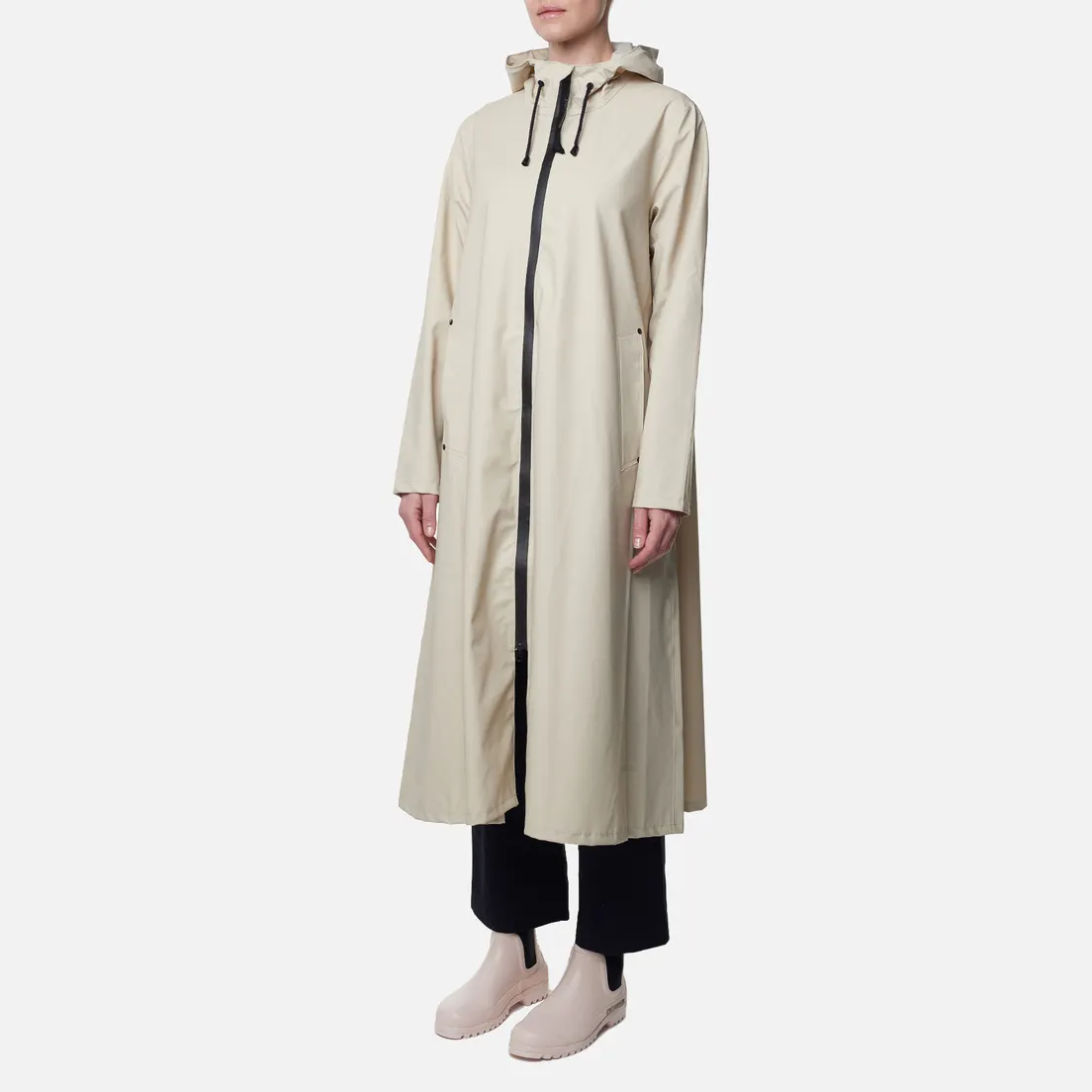 Stutterheim Женская куртка дождевик Mosebacke Long Zip Lightweight