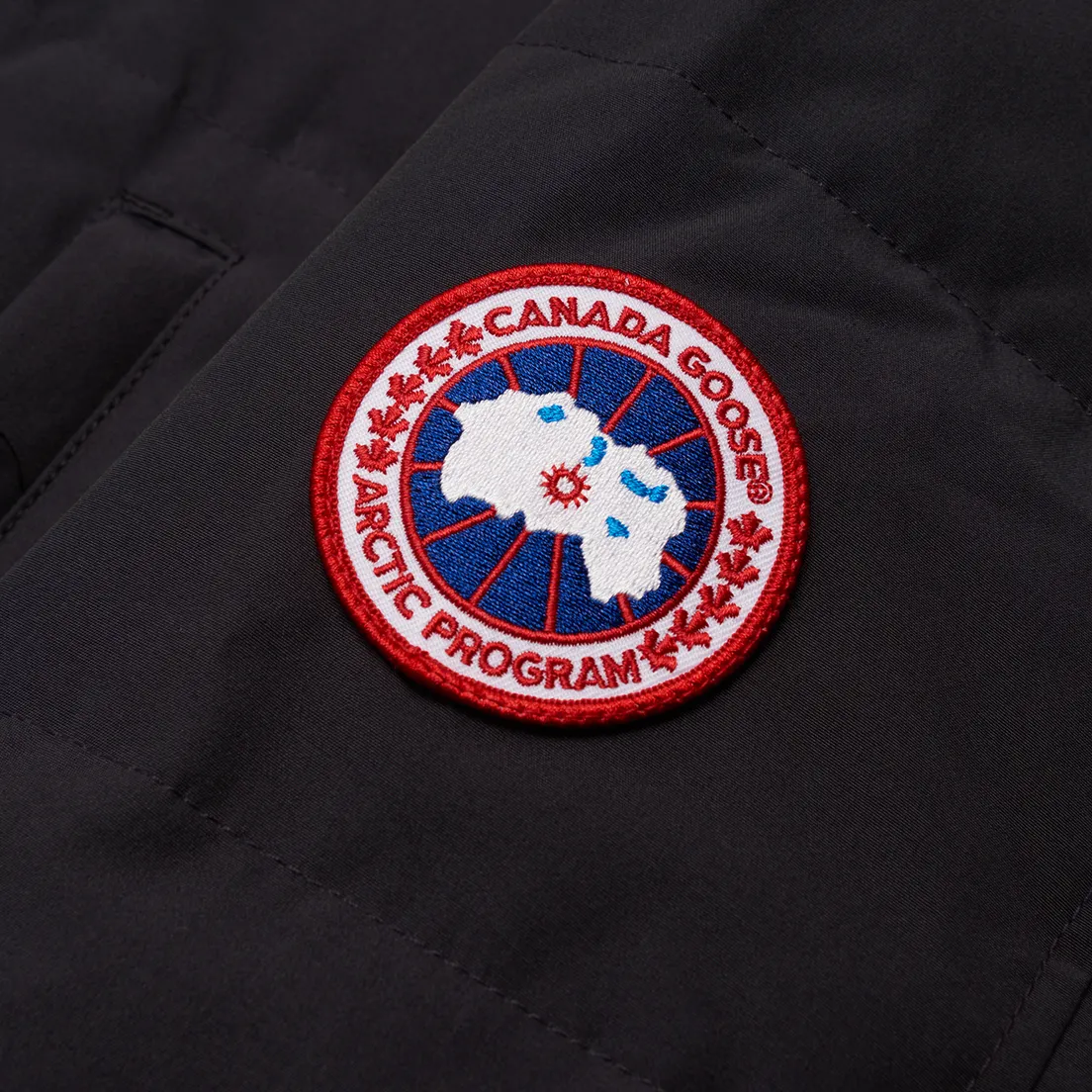 Canada Goose Мужская куртка парка Carson