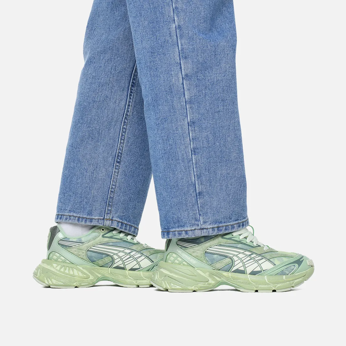 Puma Женские кроссовки Velophasis Retreat Yourself