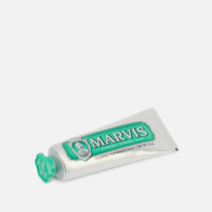 Дорожный набор Marvis, цвет чёрный, размер UNI 411263 Medium Nylon Toothbrush & Classic Strong Mint & Conditioner-Conc - фото 2