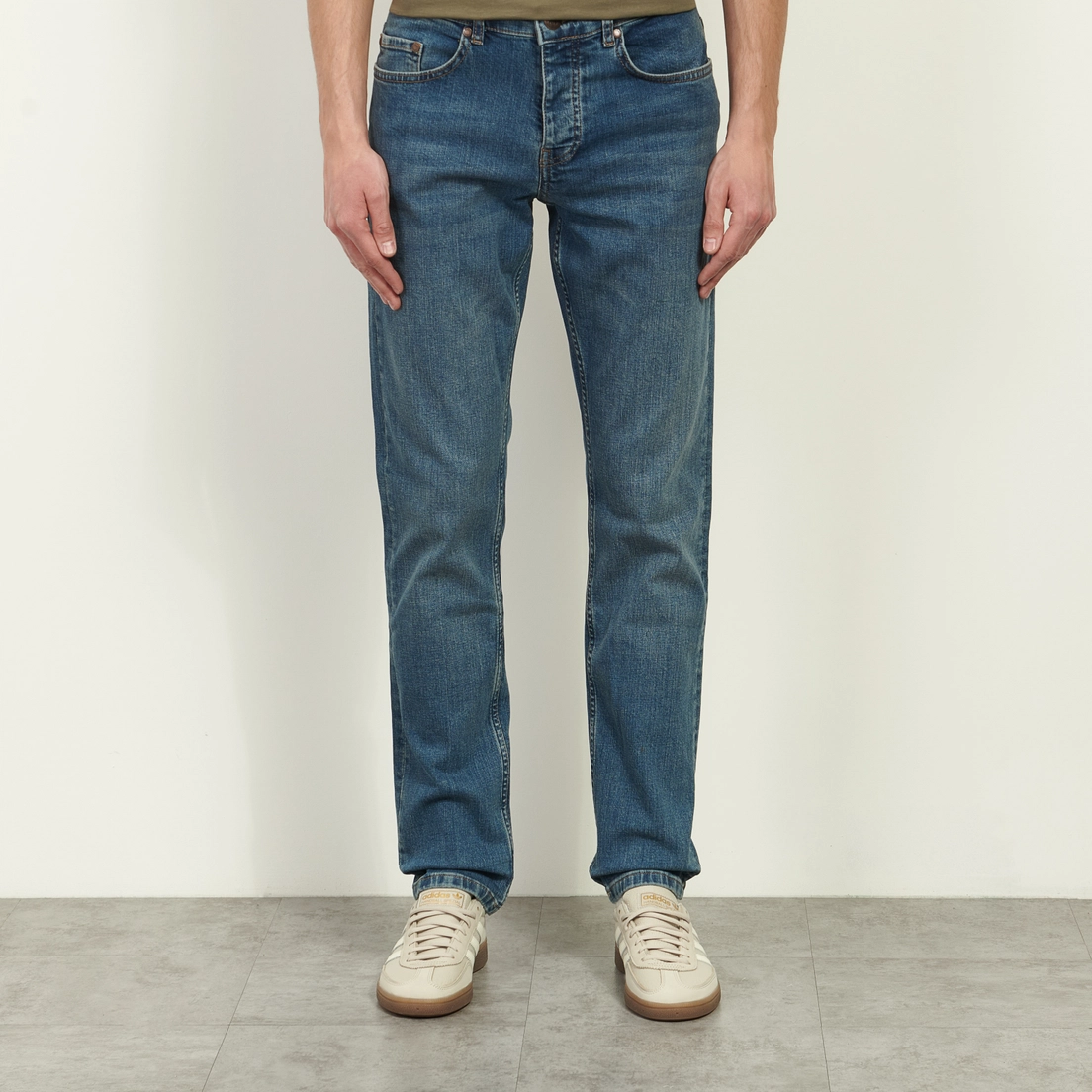 Weekend Offender Мужские джинсы 444 Tapered Fit