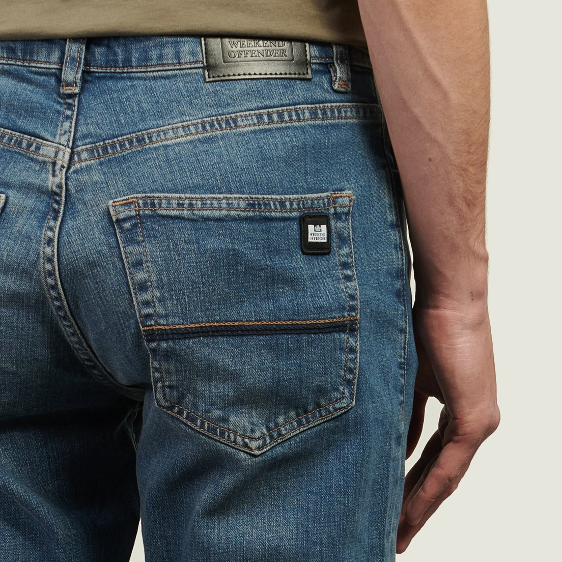 Weekend Offender Мужские джинсы 444 Tapered Fit