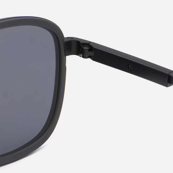 Солнцезащитные очки Prada Linea Rossa 50XS-09O07H-3P Polarized Matte Blak Grey Rubber/Polar Dark Grey Mirror Silver
