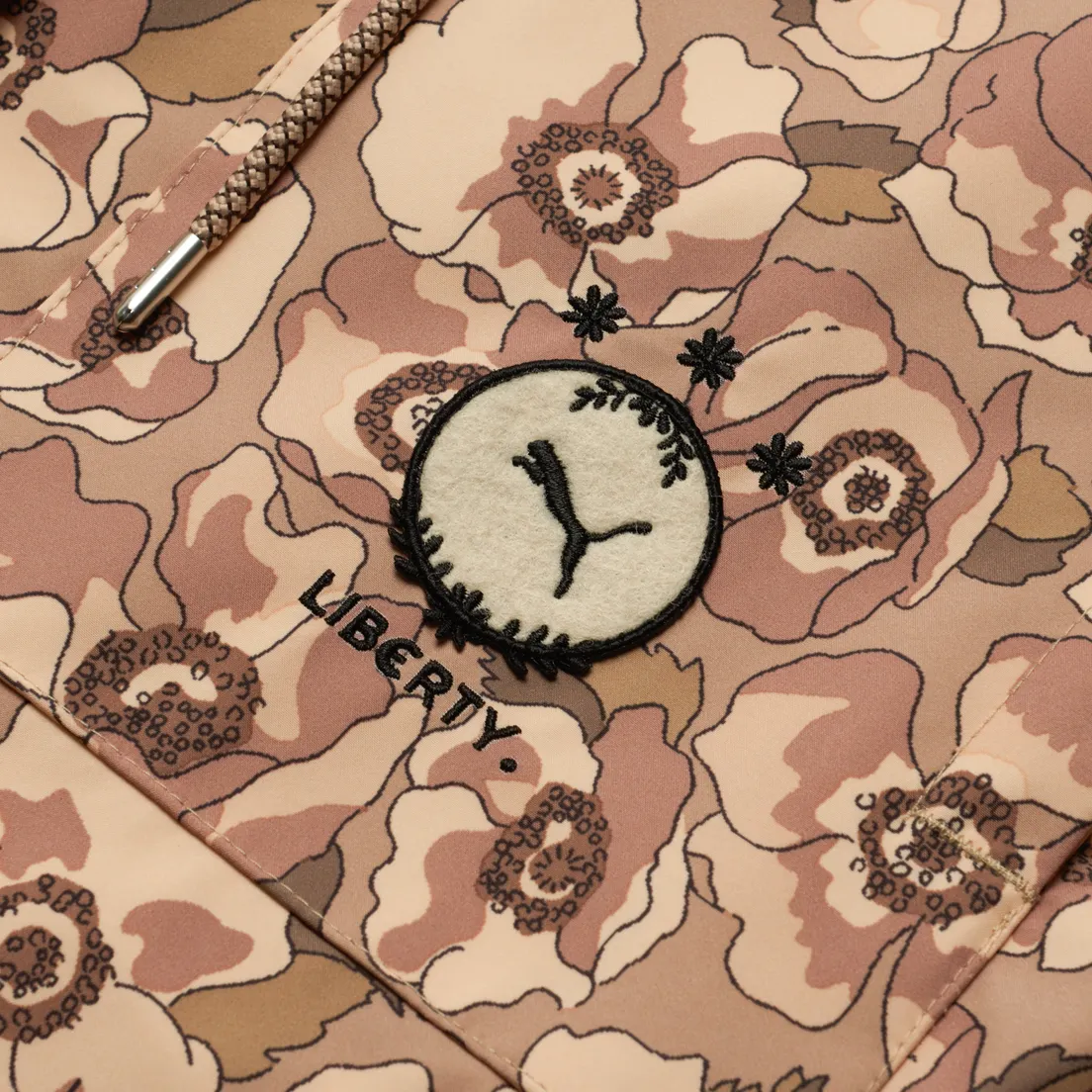 Puma Женская куртка дождевик x Liberty All Over Print
