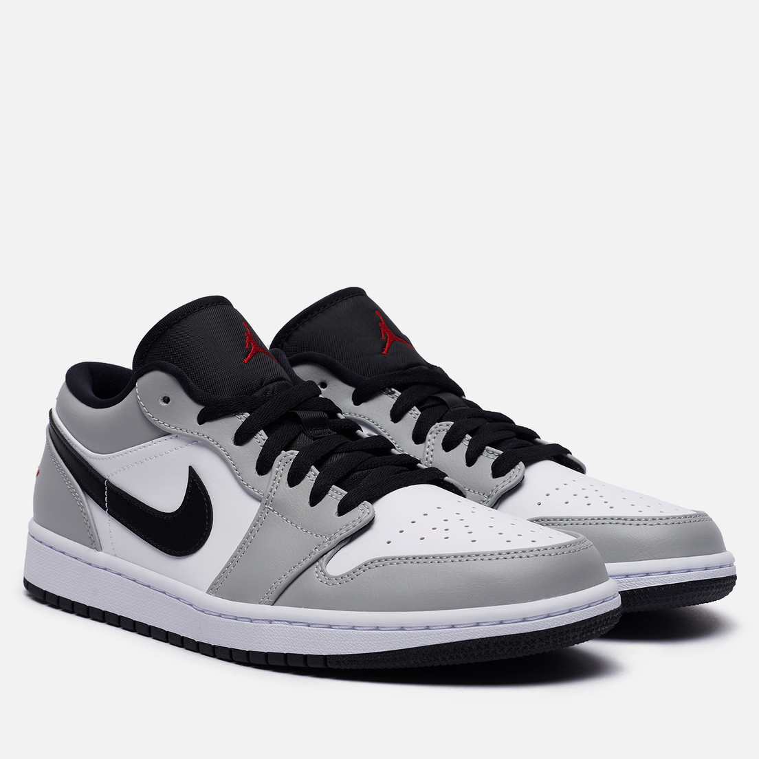 Джорданы кроссовки низкие. Nike Air Jordan 1 Low Grey White Black. Nike Air Jordan 1 Low Smoke Grey. Nike Air Jordan 1 Low Grey. Nike Air Jordan 1 Low.