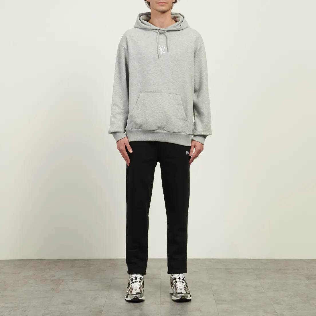 New Era Мужские брюки Essential Joggers