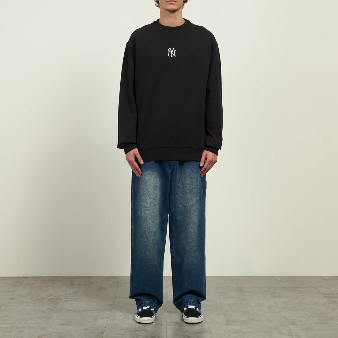 New Era Мужская толстовка MLB NY Yankees Essential Crew Neck