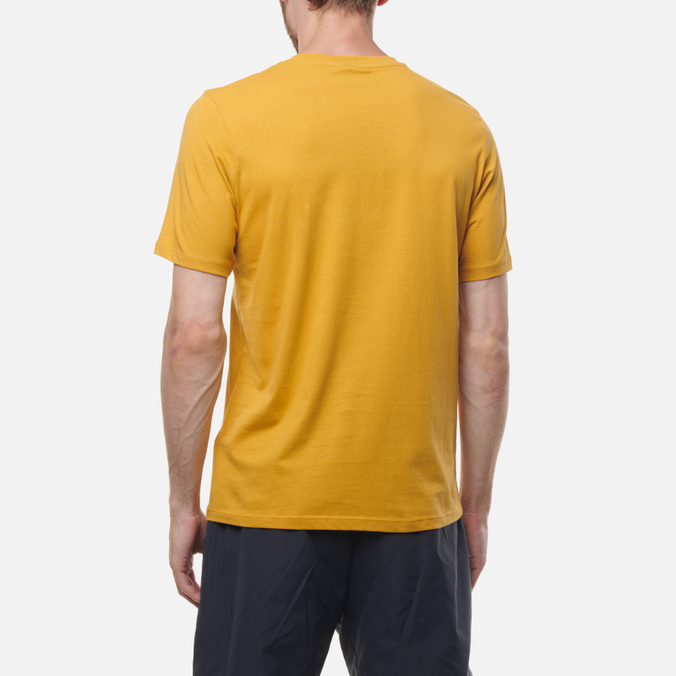 Мужская футболка Umbro, цвет жёлтый, размер XL 65551U-KMA FW Linear Logo Graphic - фото 4