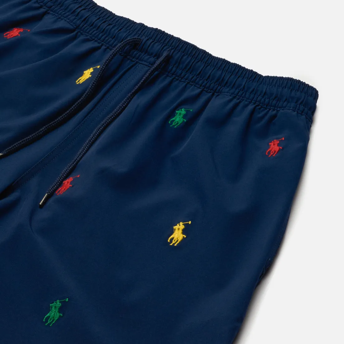 Polo Ralph Lauren Мужские шорты All Over Embroidered Polo Pony Traveler Mid
