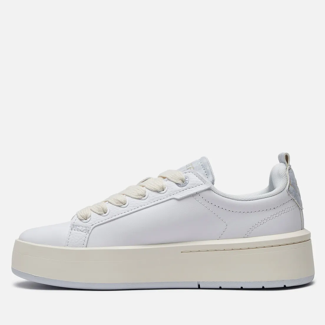 Lacoste Женские кроссовки Carnaby Platform Monogram Leather