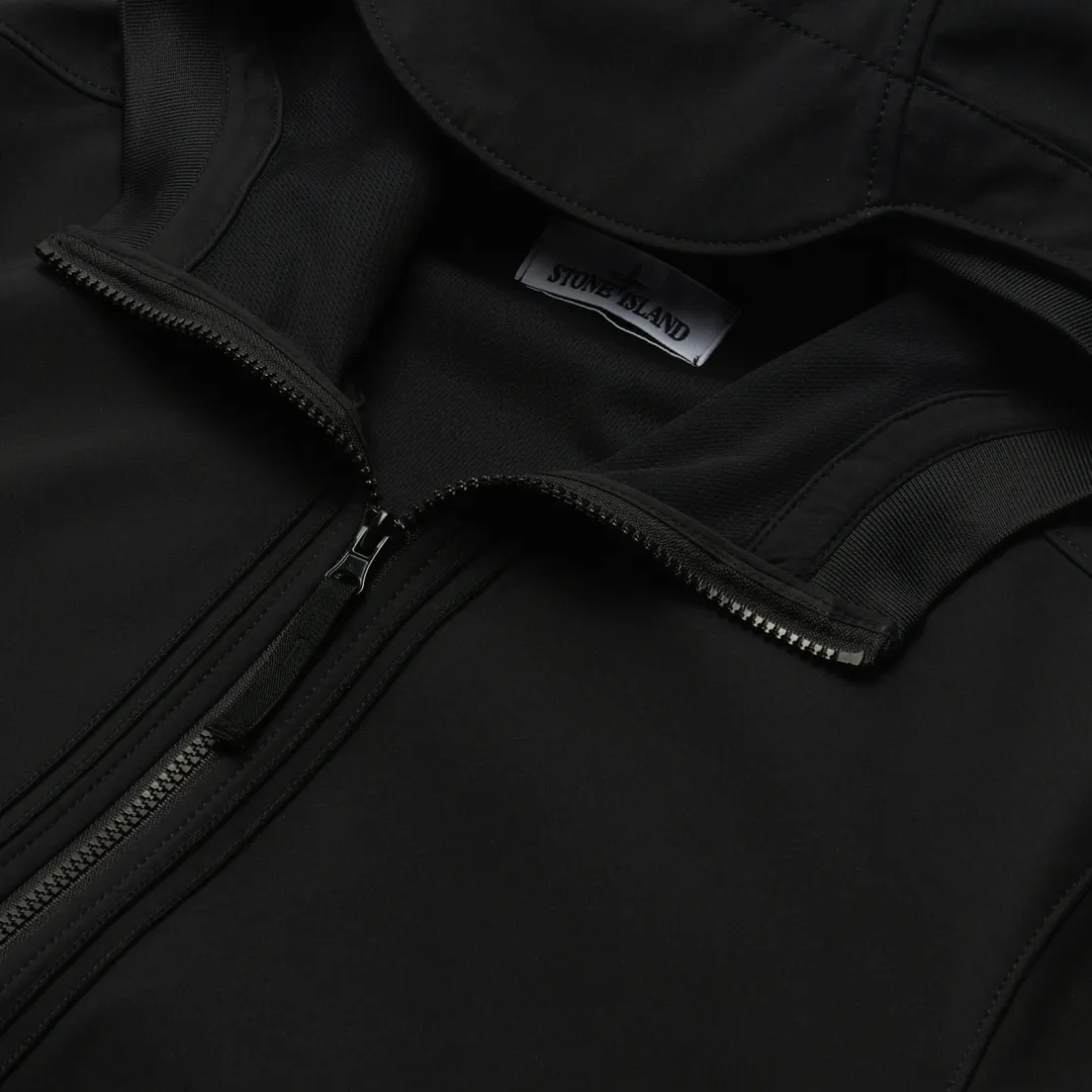 Stone Island Мужская куртка Light Soft Shell-R
