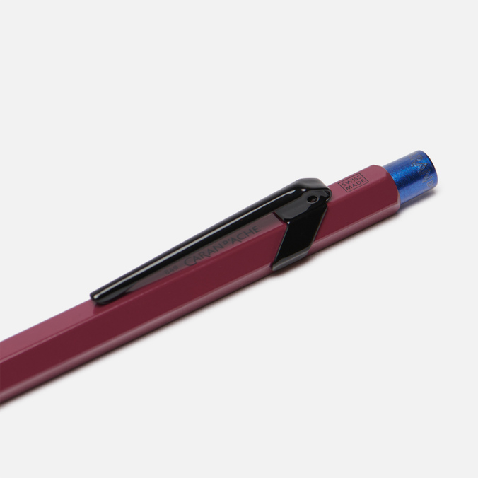 Ручка Caran d'Ache, цвет бордовый, размер UNI 849.538 849 Office Claim Your Style 2 - фото 3