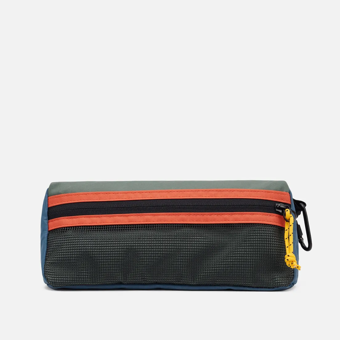 Property Of... Пенал Liv Triangle Pouch