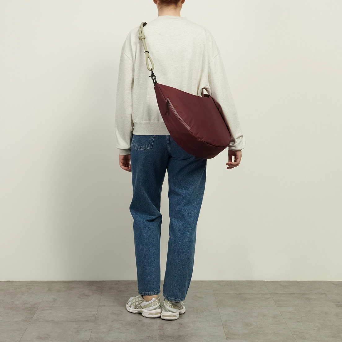 Property Of... Сумка Lea Sling