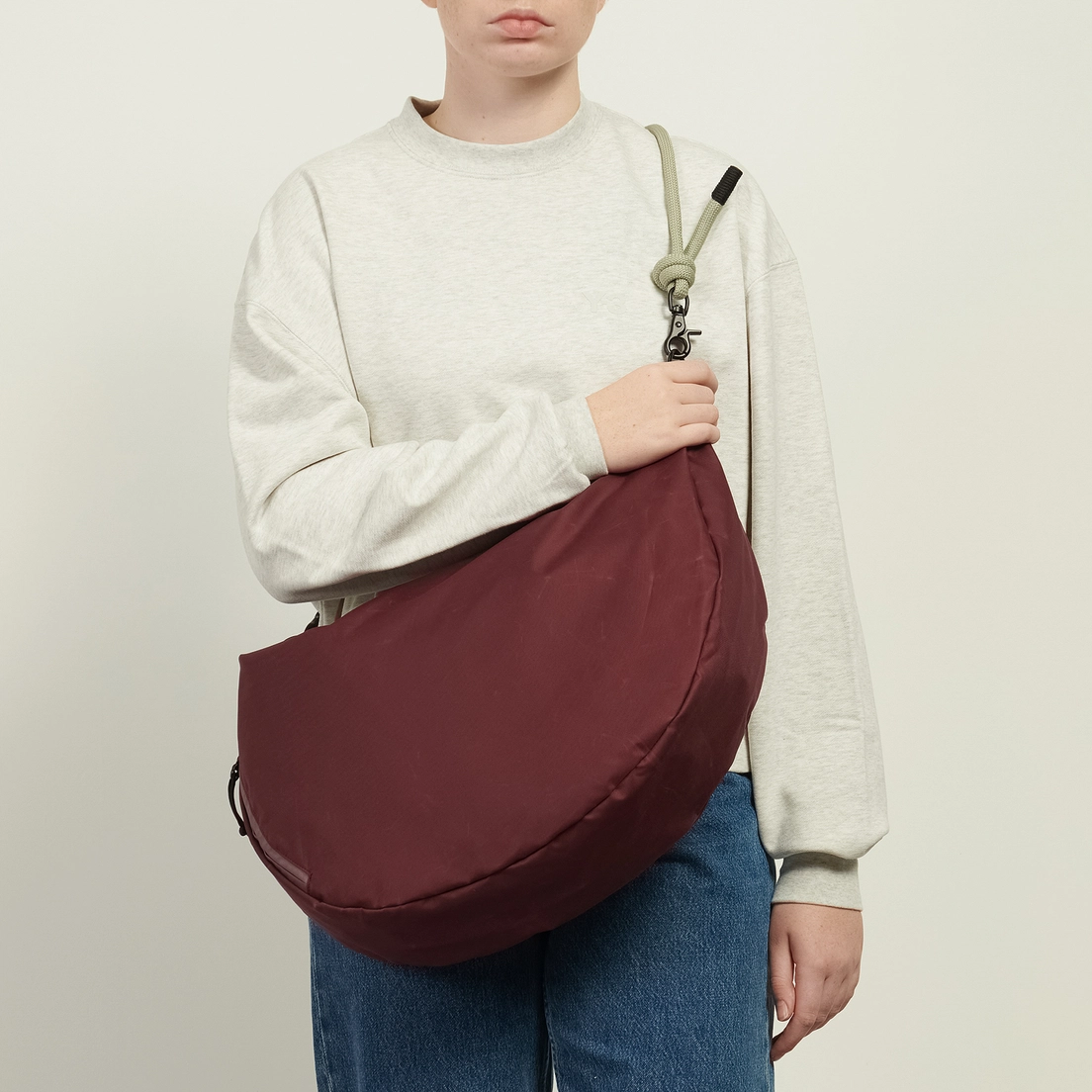 Property Of... Сумка Lea Sling