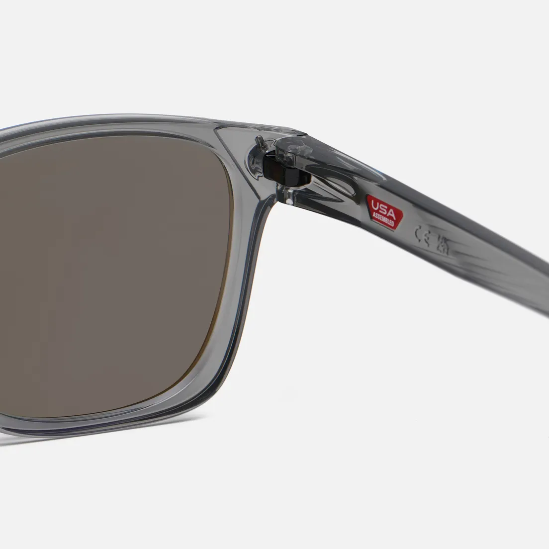 Oakley Солнцезащитные очки Ojector Polarized
