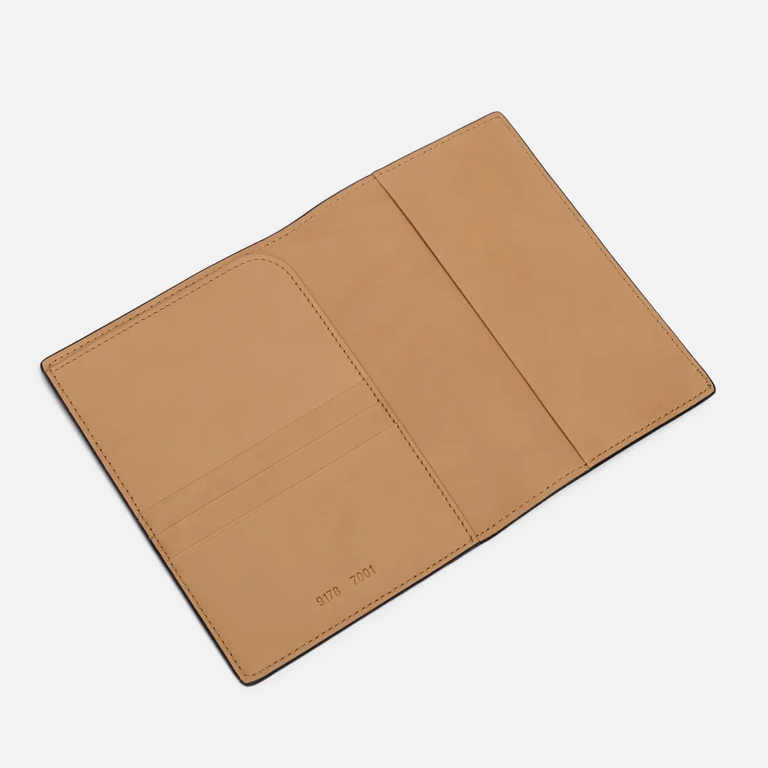 Common Projects Обложка для паспорта Passport Folio 9178