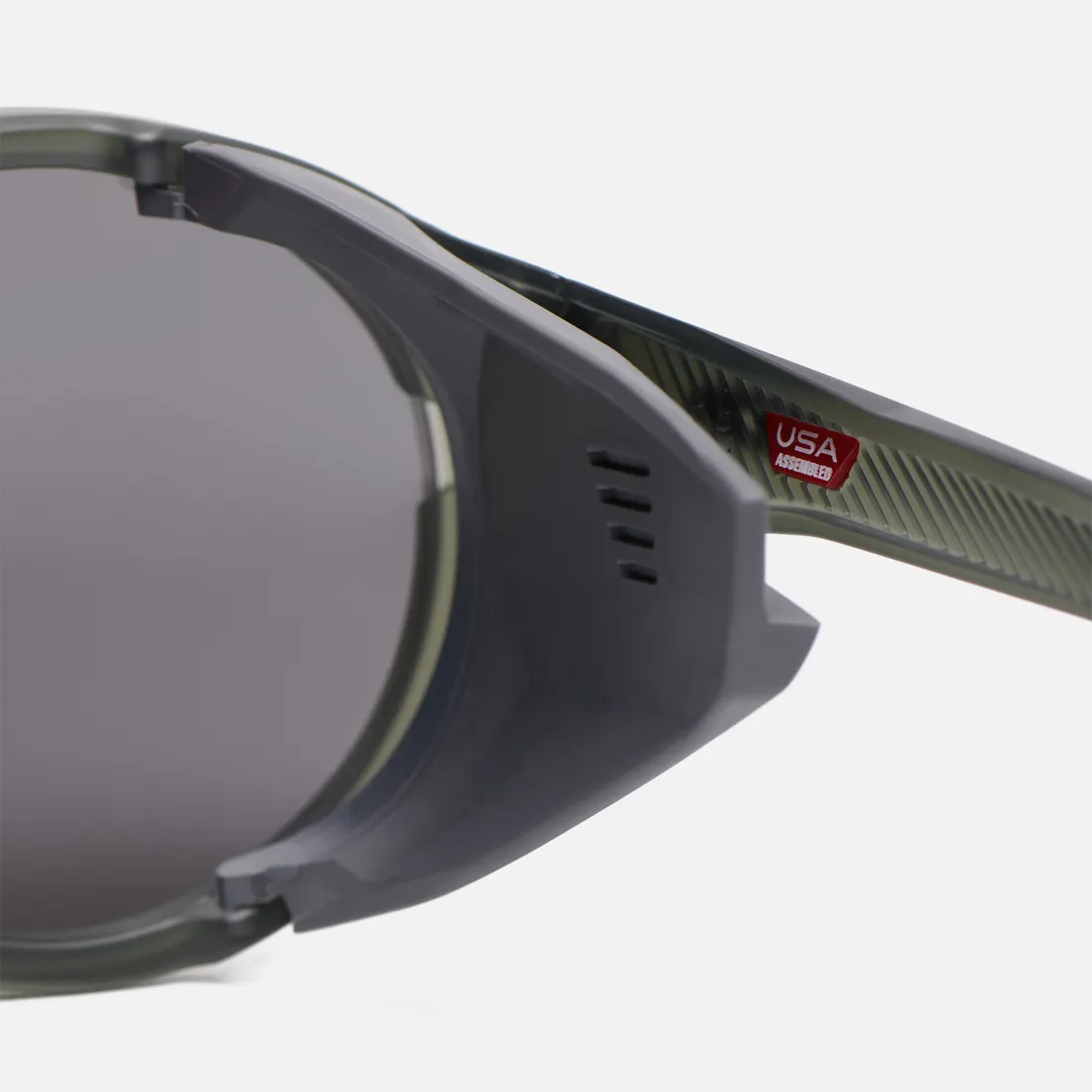 Oakley Солнцезащитные очки Clifden Latitude Collection Polarized