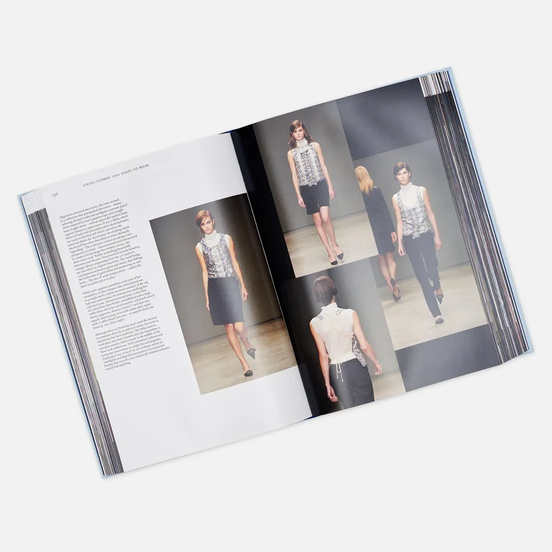 Thames & Hudson Книга Prada: Catwalk