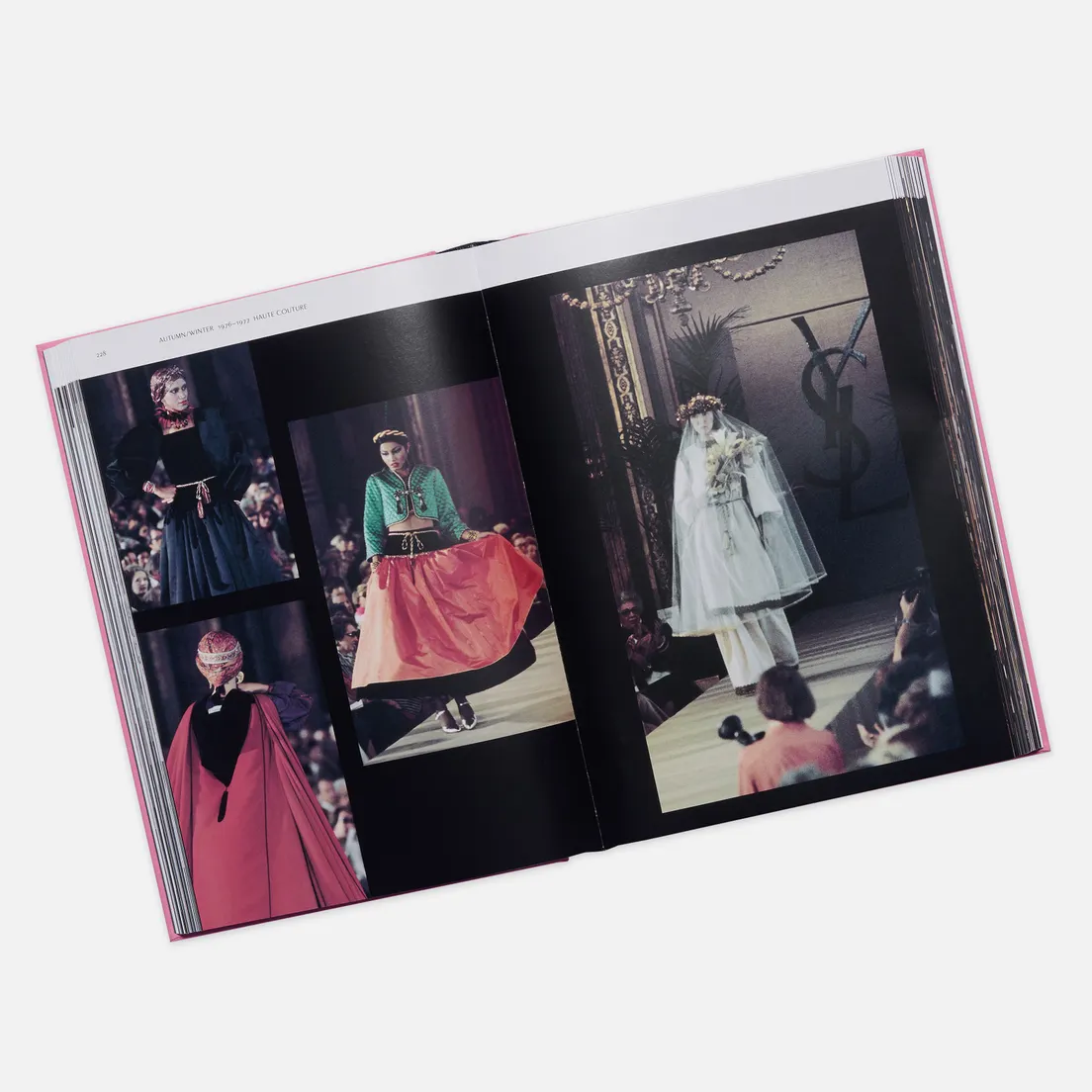 Thames & Hudson Книга Yves Saint Laurent Catwalk