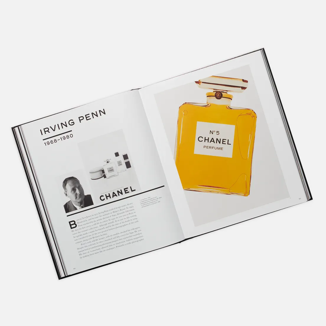 Thames & Hudson Книга Chanel No. 5