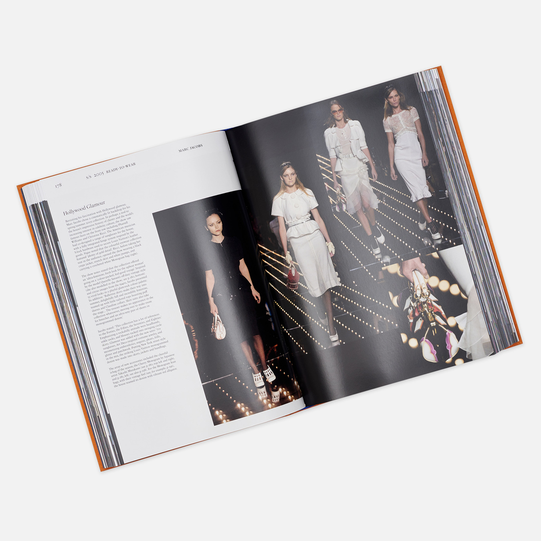 Thames & Hudson Книга Louis Vuitton: Catwalk