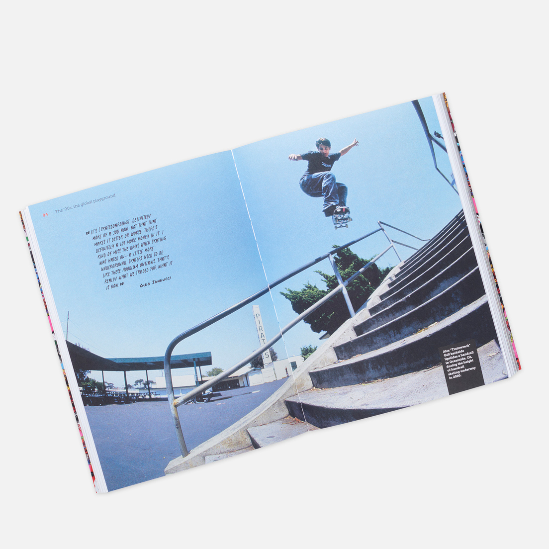 Rizzoli Книга 1000 Skateboards
