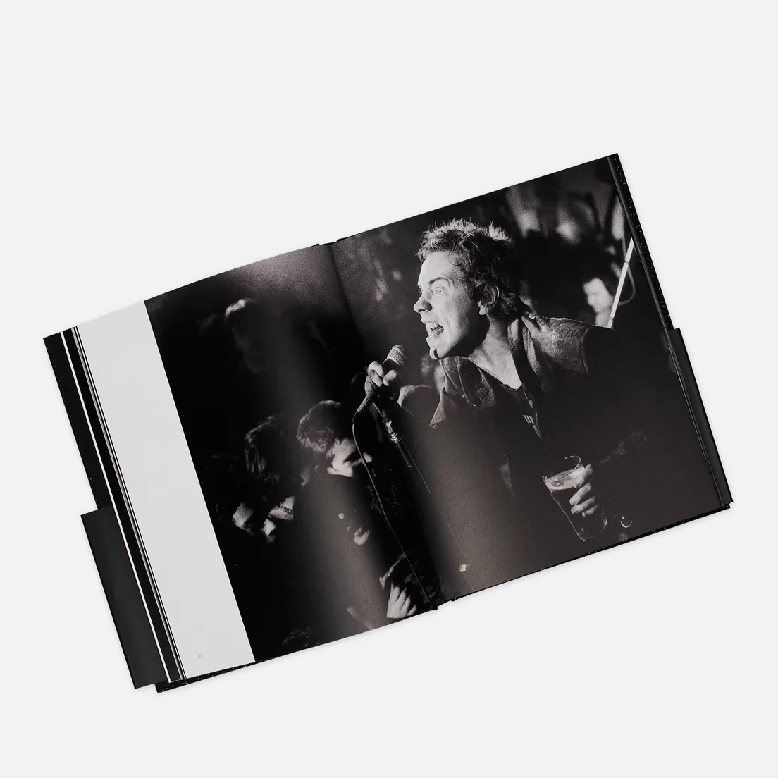 ACC Art Books Книга Sex Pistols: The End is Near 25.12.77