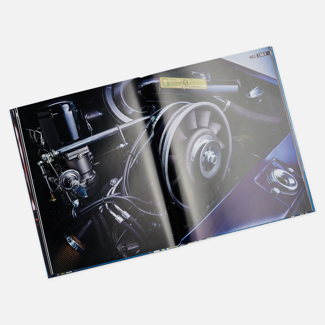 teNeues Книга The Porsche 911 Book Revised Edition