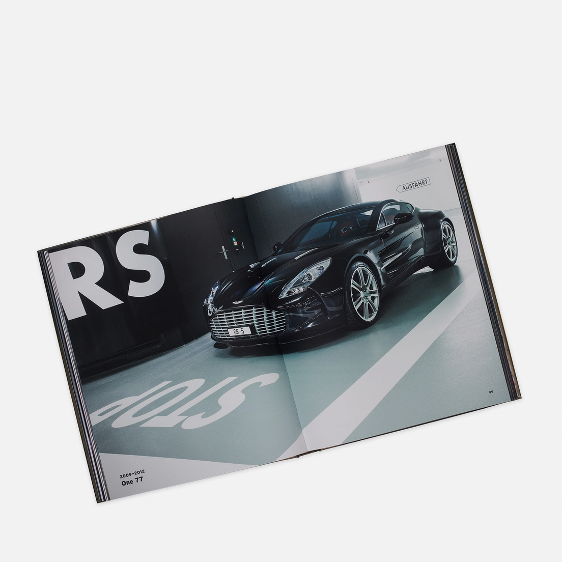 teNeues Книга The Aston Martin Book. Revised Edition