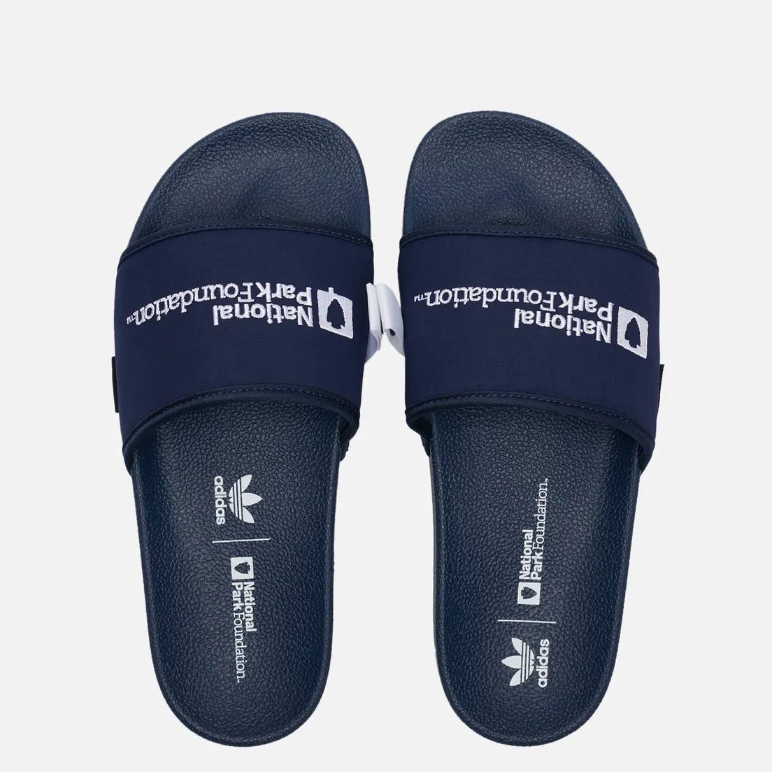 adidas Originals Мужские сланцы x National Park Adilette