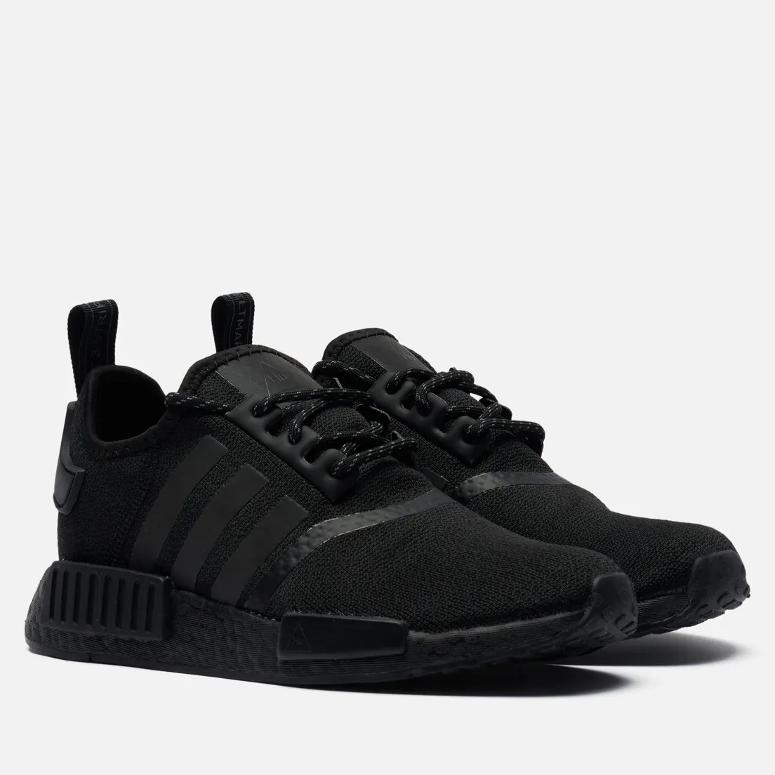 adidas Originals Кроссовки x Pharrell Williams NMD_R1