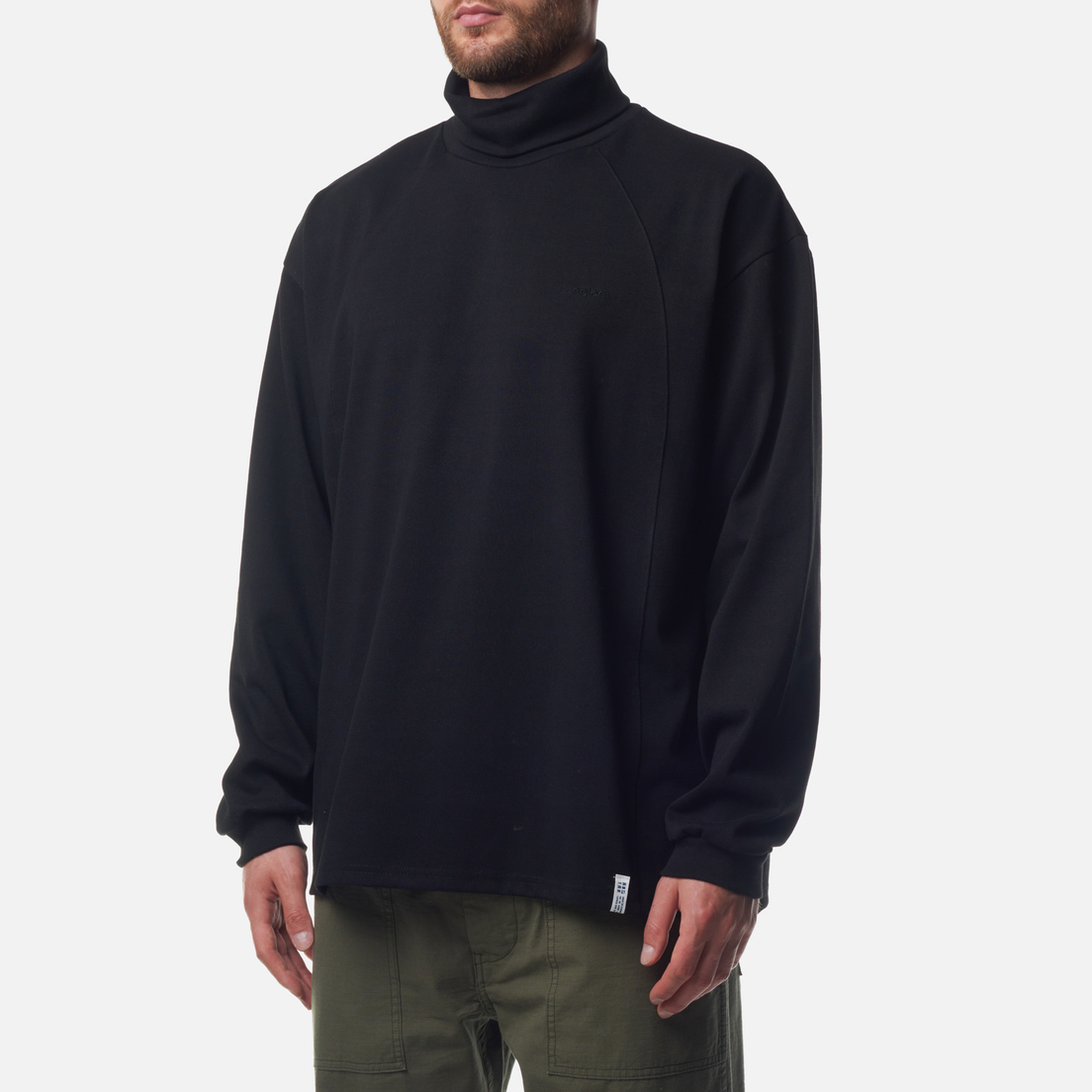 Anglan Мужской лонгслив Oval Incision Turtle Neck