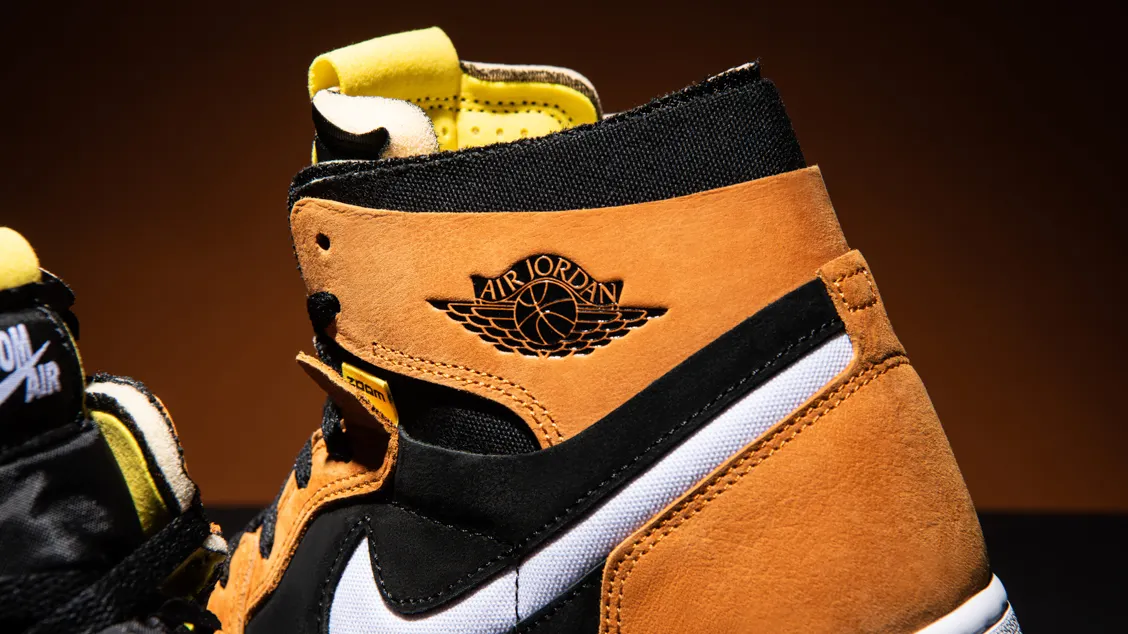 Air Jordan 1 High Zoom Black Monarch: игра контрастов