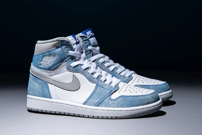 Air Jordan 1 Retro High OG Hyper Royal: искусство обработки