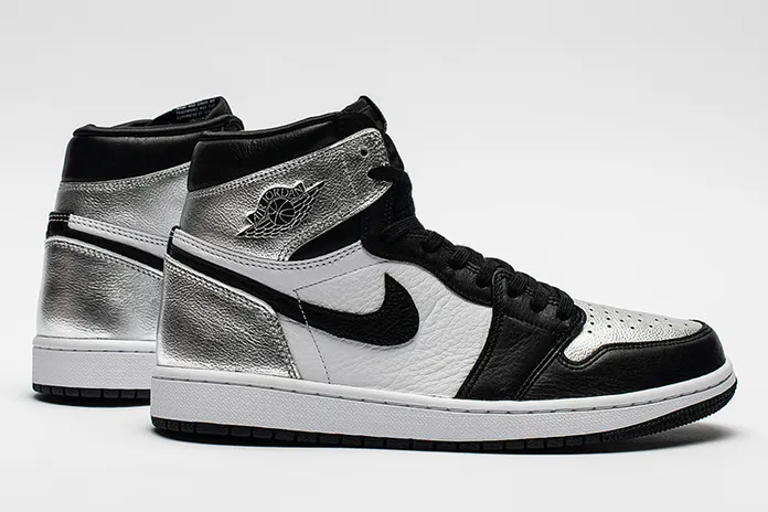 Air Jordan 1 Retro High OG Silver Toe WMNS