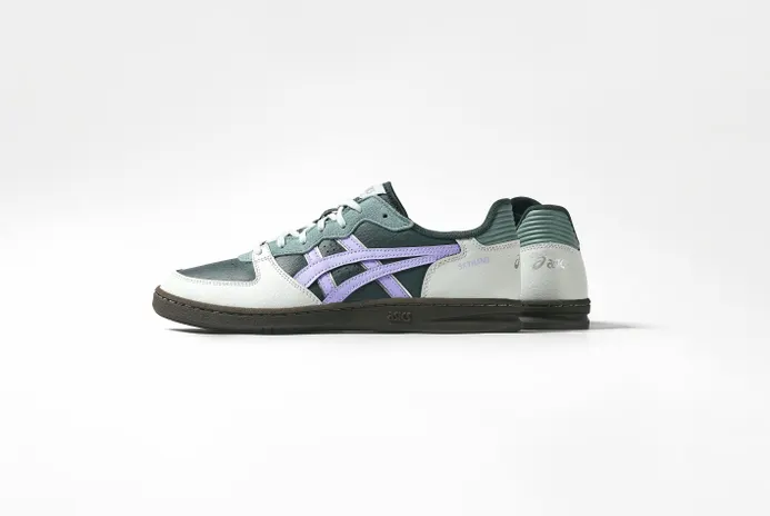 ASICS Skyhand OG: Динамичный дизайн и практичность