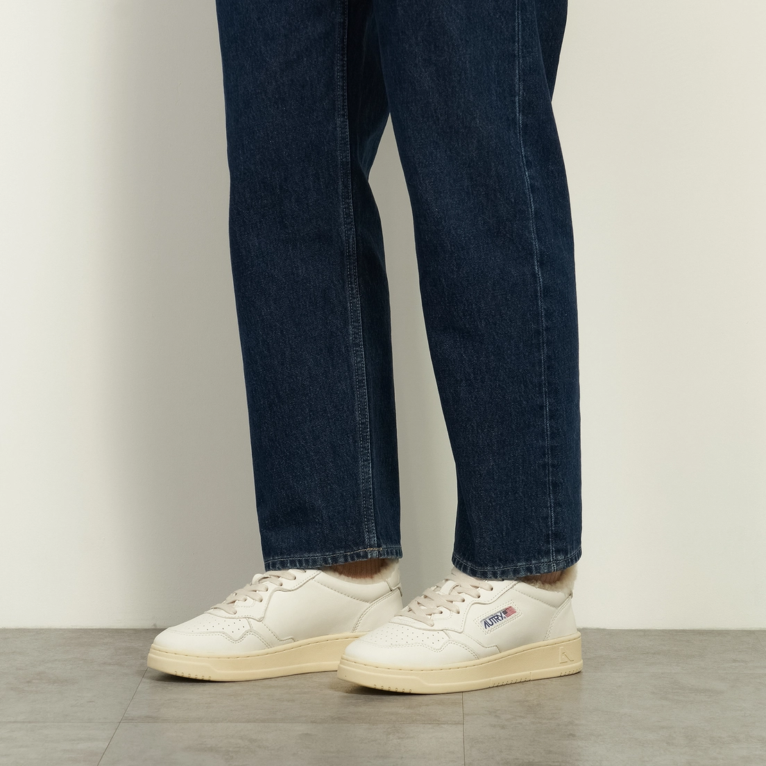 Autry Женские кроссовки Medalist Low Shearling