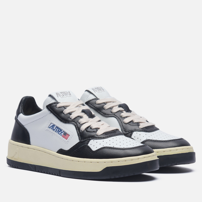Женские кроссовки Autry Medalist Low Leather