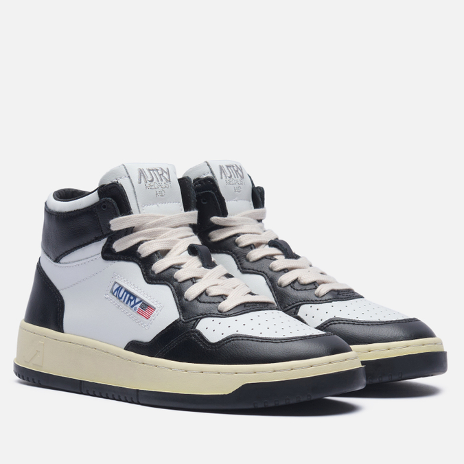 Женские кроссовки Autry Medalist Mid