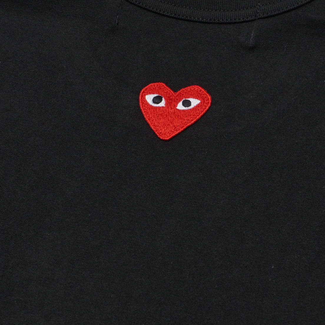 Comme des Garcons Play Мужская футболка Classic Red Heart On Back