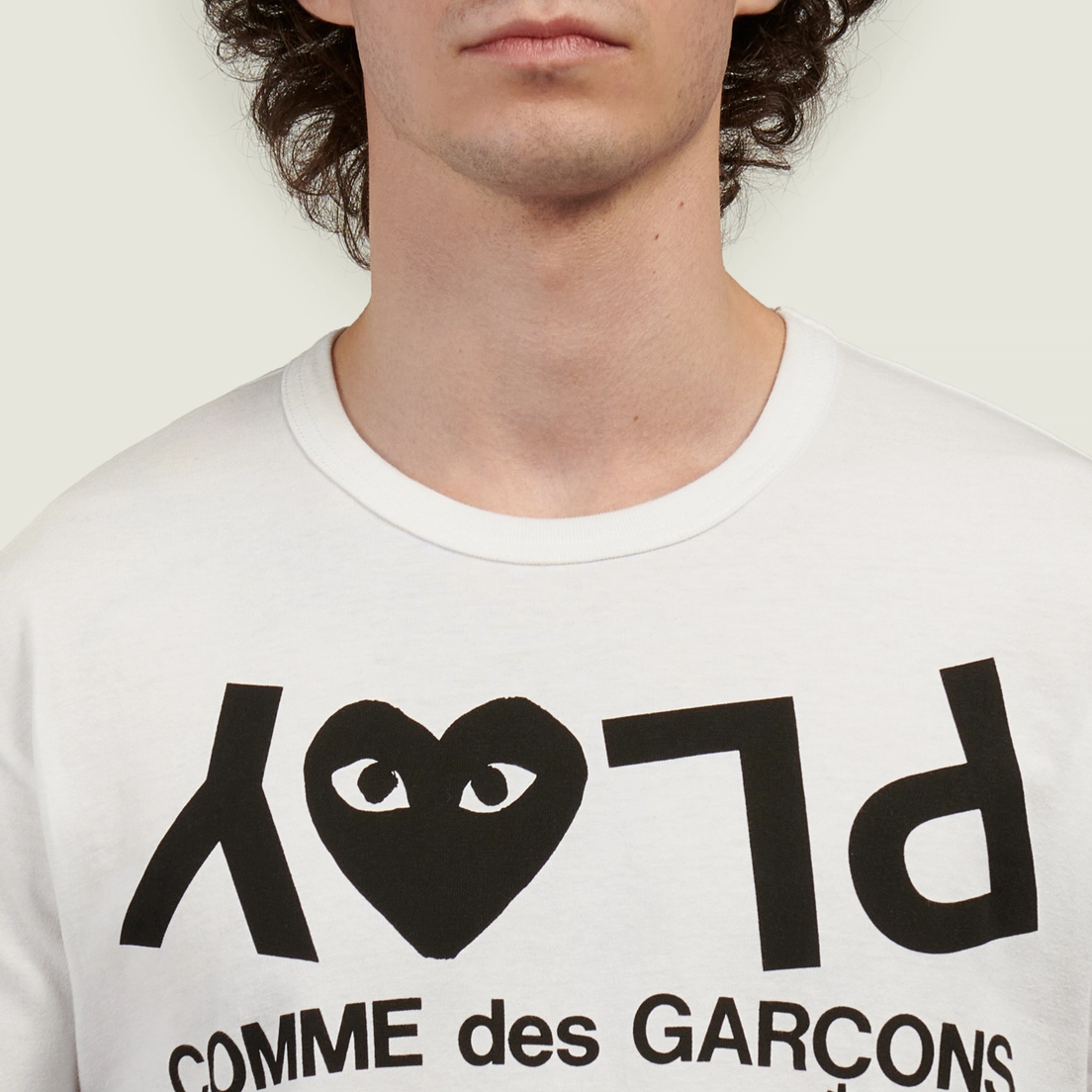 Comme des Garcons Play Мужская футболка Inverted Logo Print