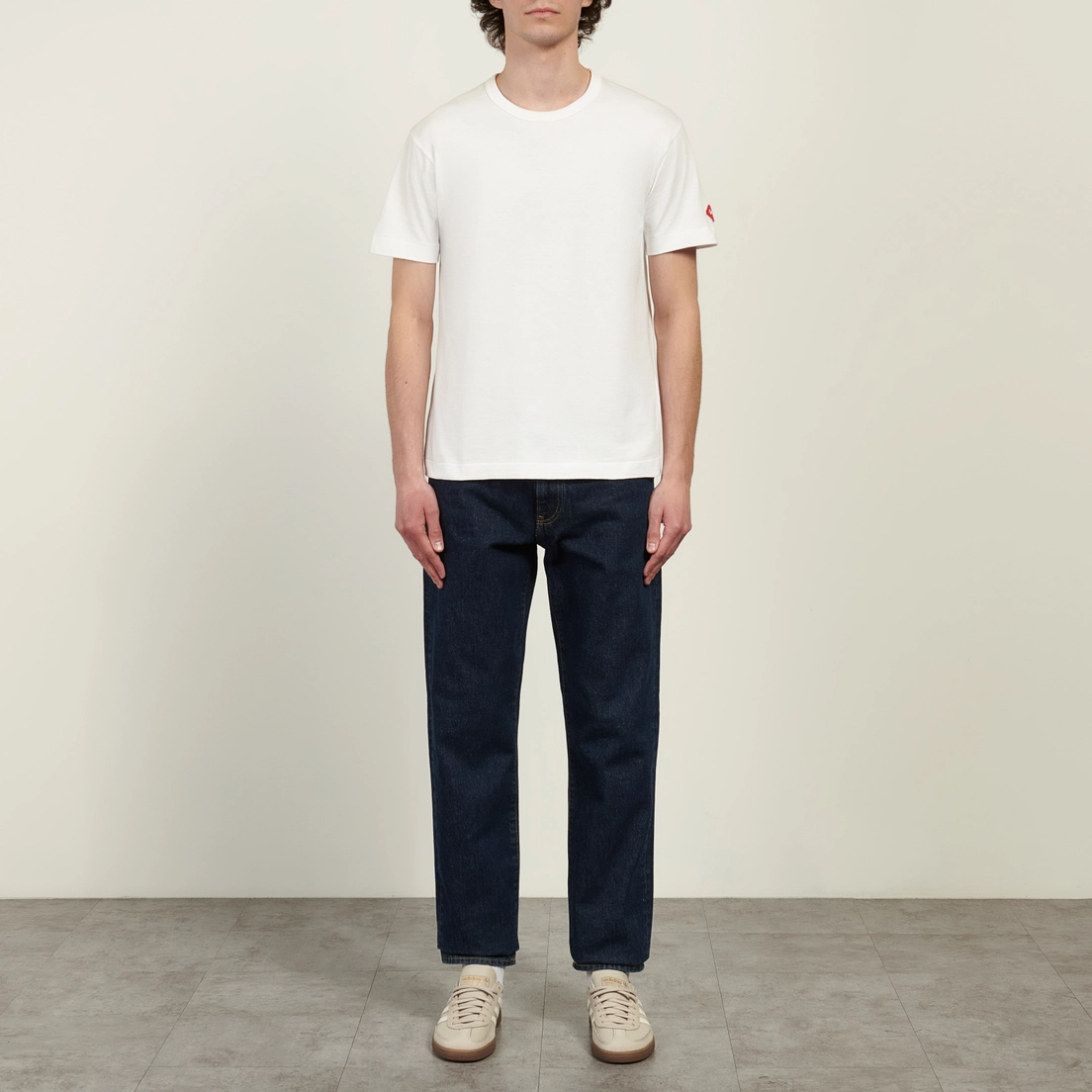 Comme des Garcons Play Мужская футболка x Invader Emblem Sleeve