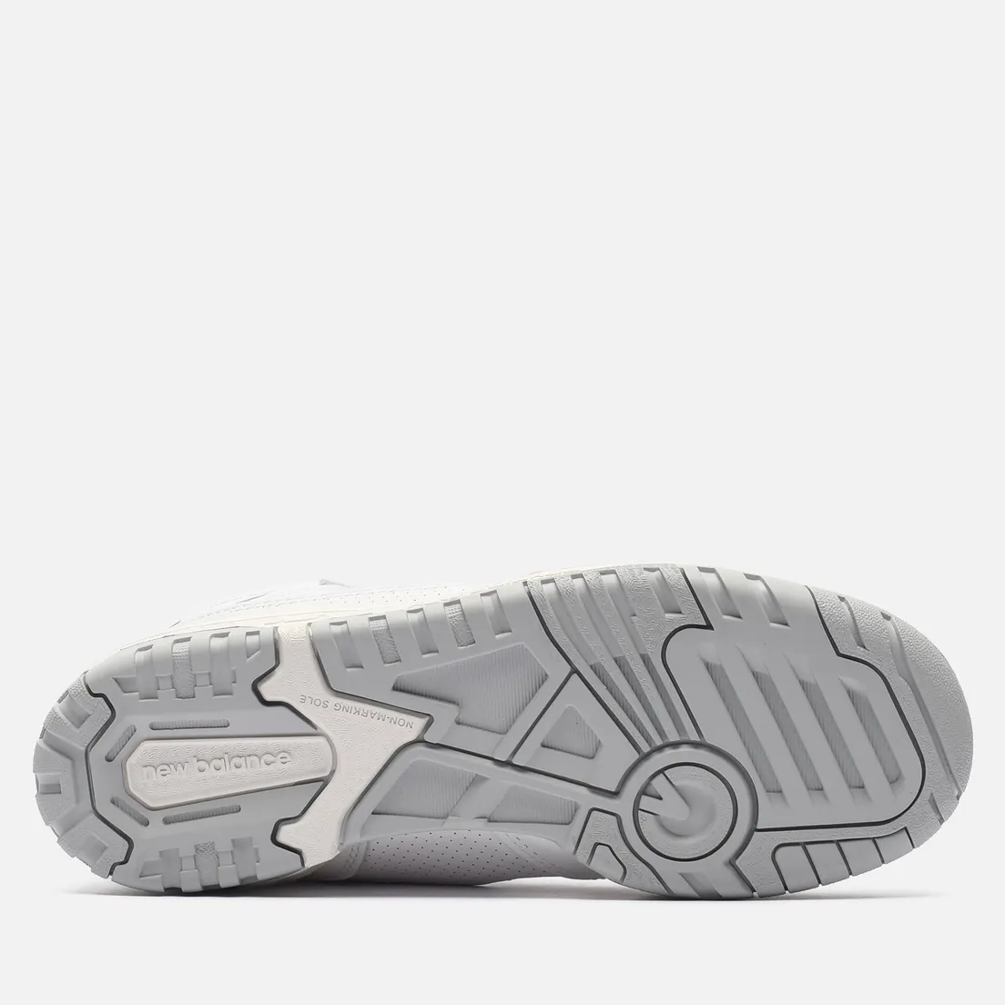 New Balance Женские кроссовки 650