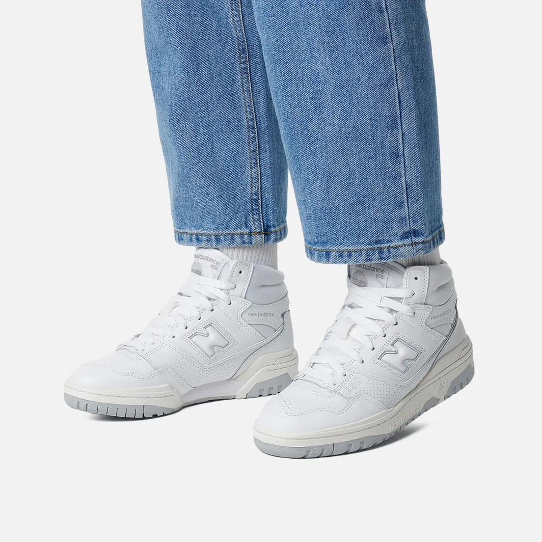 New Balance Женские кроссовки 650