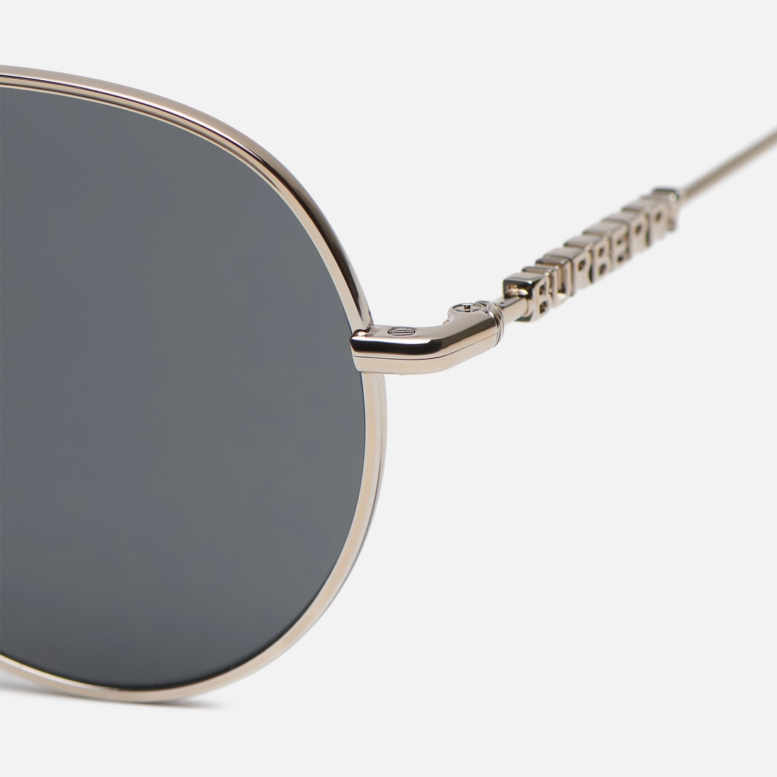 Burberry Солнцезащитные очки BE3147