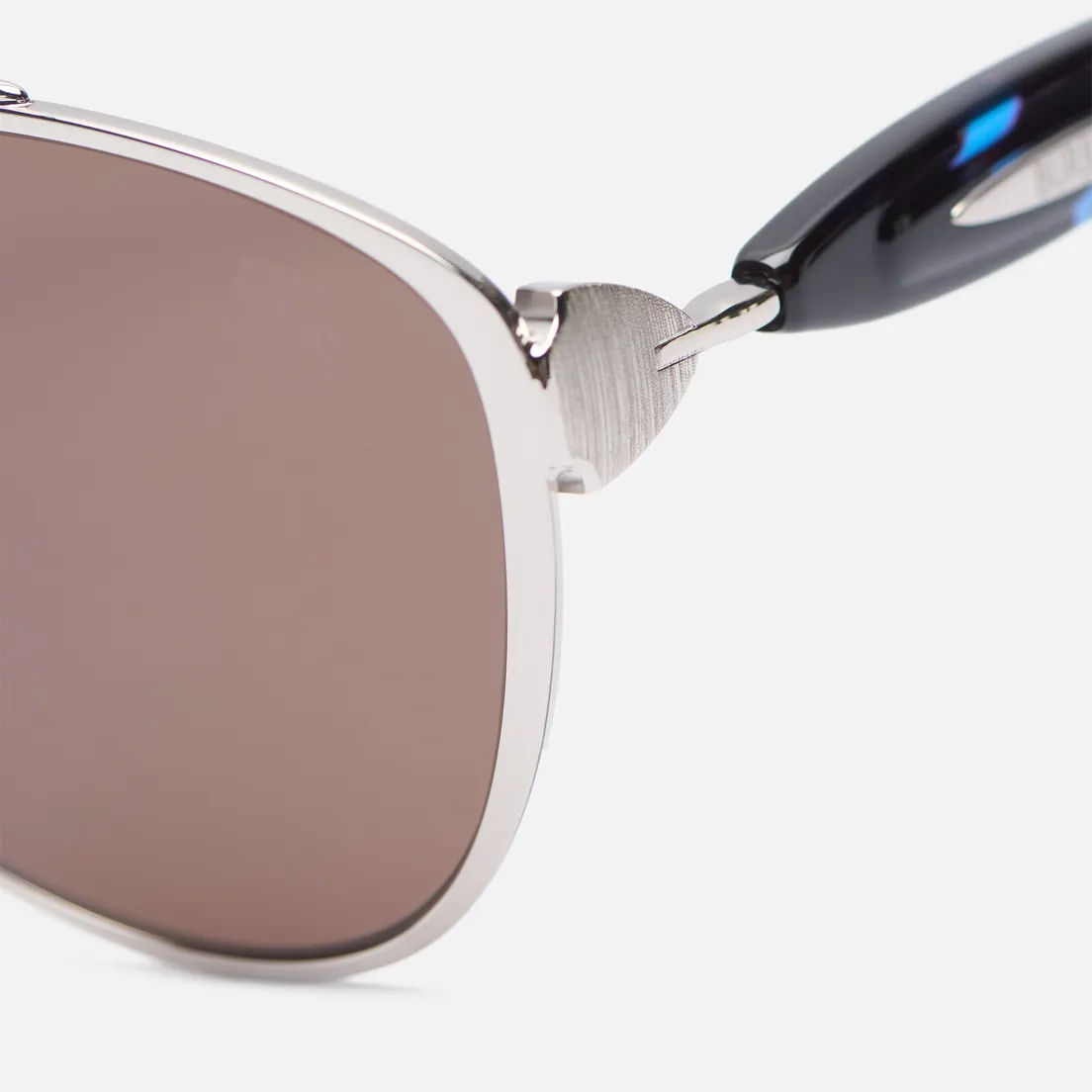 Burberry Солнцезащитные очки BE3160