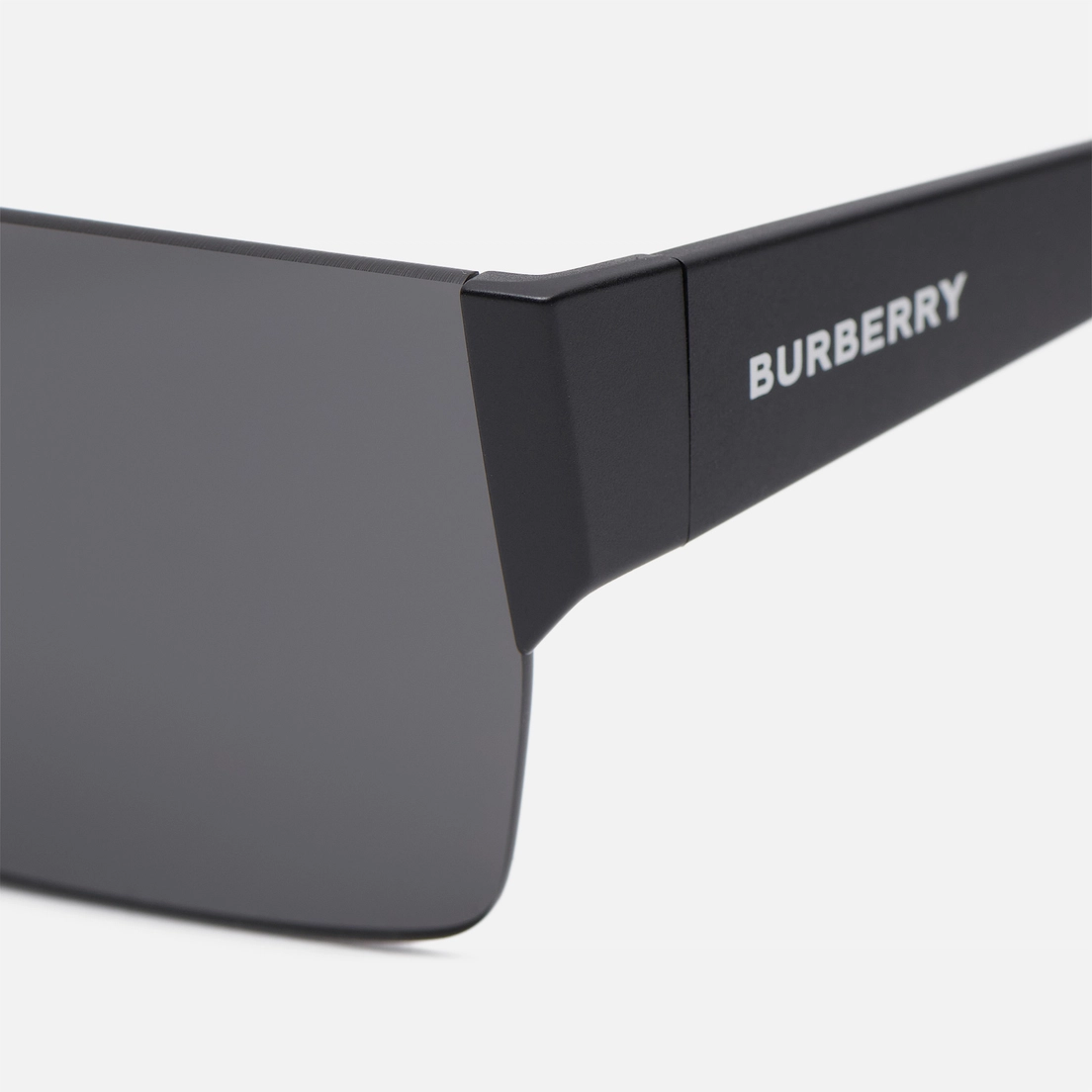 Burberry Солнцезащитные очки BE4291