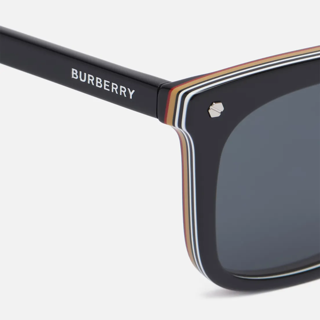 Burberry Солнцезащитные очки Carnaby