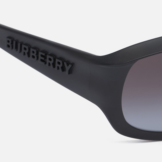Солнцезащитные очки Burberry Milton Black/Grey Gradient